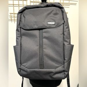 Thule Lithos 20L Backpack, 15inch laptop – Gray